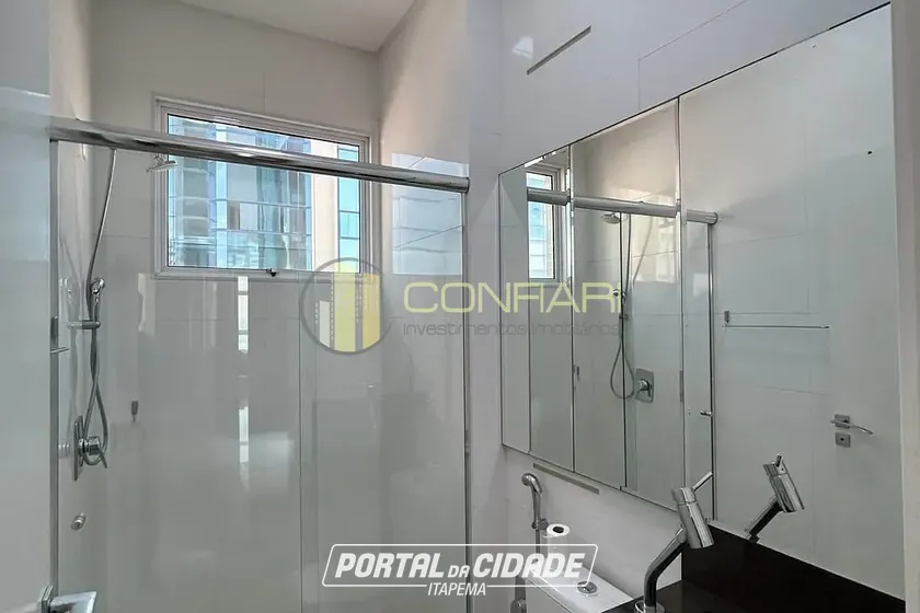 Apartamento &agrave; venda - 260m&sup2; - Meia Praia