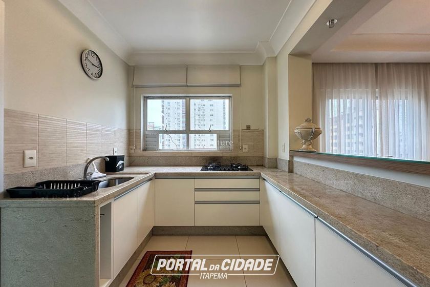 Apartamento &agrave; venda - 120m&sup2; - Centro