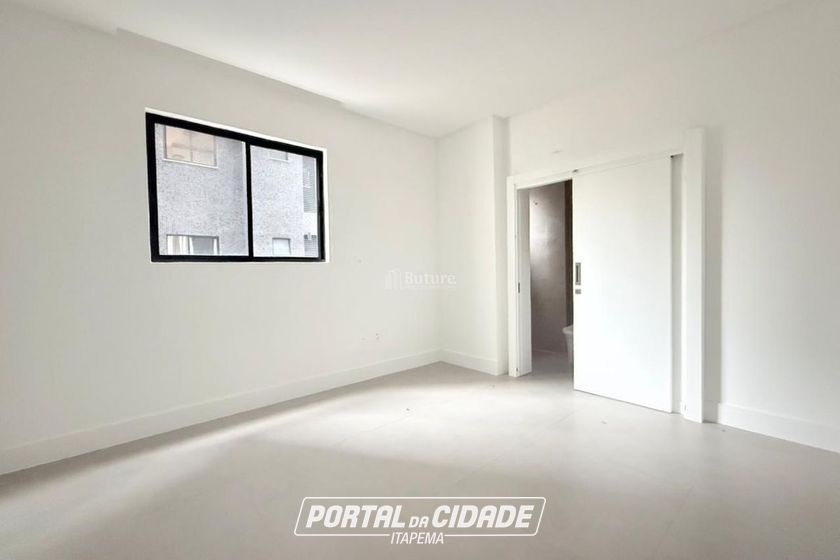 Apartamento &agrave; venda - 177m&sup2; - Meia Praia