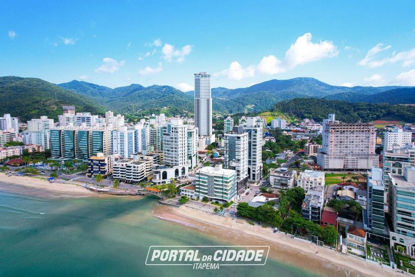 Apartamento &agrave; venda - 163m&sup2; - Centro