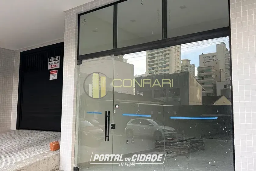 Sala Comercial &agrave; venda - 110m&sup2; - Meia Praia