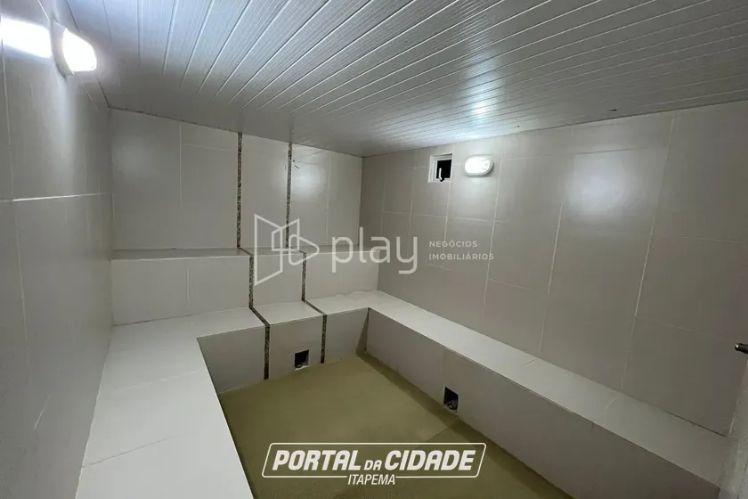 Apartamento &agrave; venda - 170m&sup2; - Meia Praia