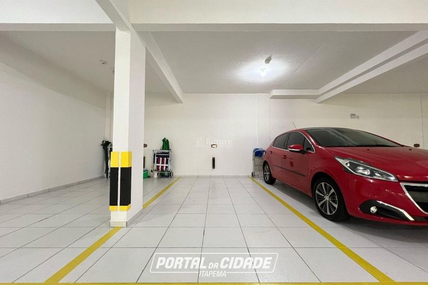 Apartamento &agrave; venda - 171m&sup2; - Meia Praia