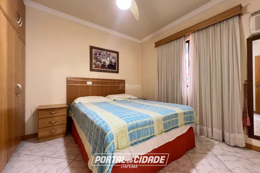 Apartamento &agrave; venda - 146m&sup2; - Meia Praia