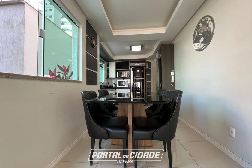 Apartamento &agrave; venda - 100m&sup2; - Meia Praia