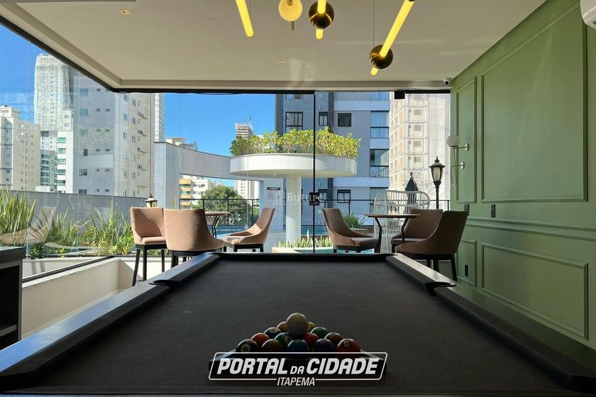 Apartamento &agrave; venda - 106m&sup2; - Meia Praia