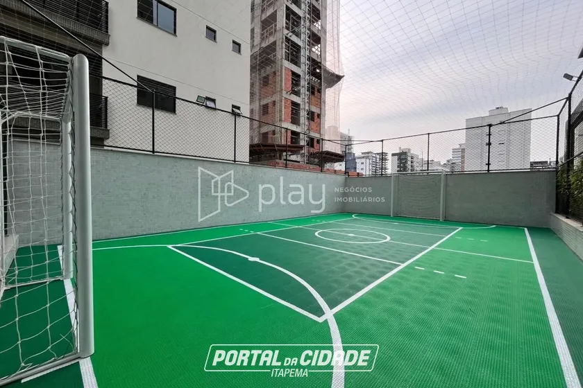 Apartamento &agrave; venda - 132m&sup2; - Meia Praia