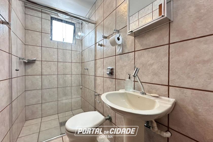 Apartamento &agrave; venda - 120m&sup2; - Meia Praia