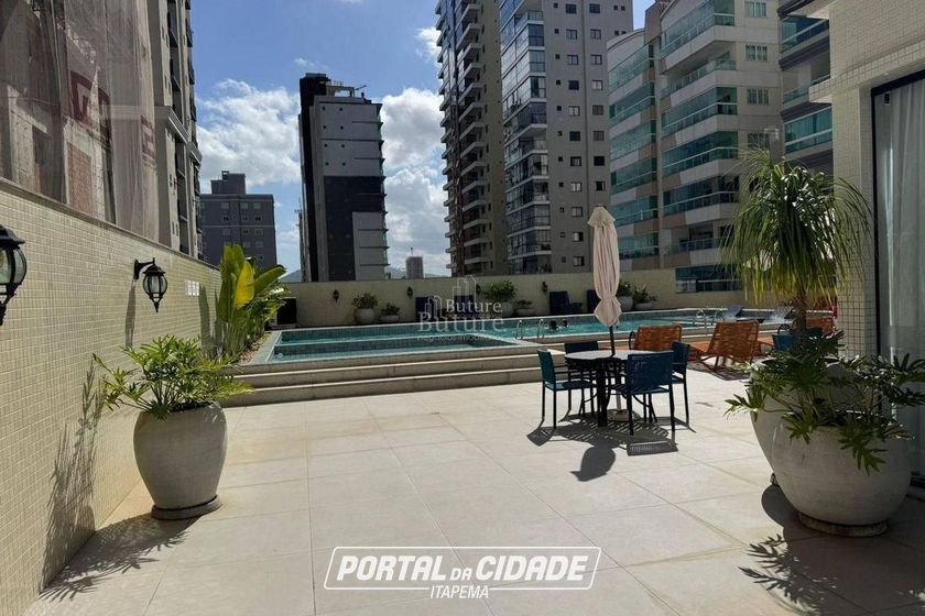 Apartamento &agrave; venda - Meia Praia