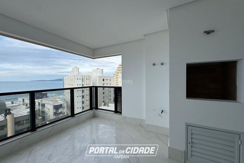 Apartamento &agrave; venda - 210m&sup2; - Centro