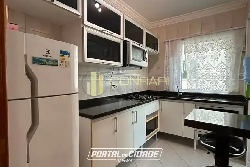 Apartamento para alugar - 87m&sup2; - meia praia