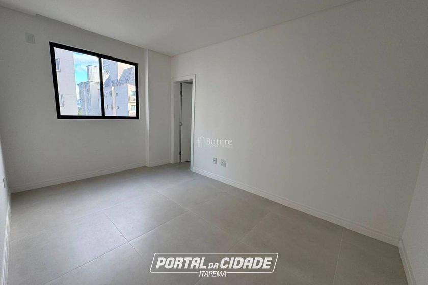 Apartamento &agrave; venda - Meia Praia