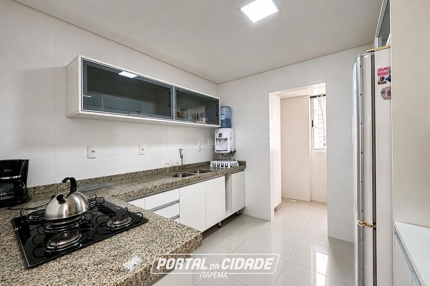 Apartamento &agrave; venda - 212m&sup2; - Meia Praia