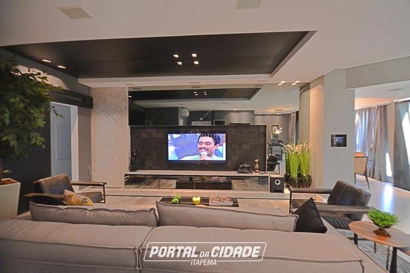 Apartamento &agrave; venda - 208m&sup2; - Meia Praia
