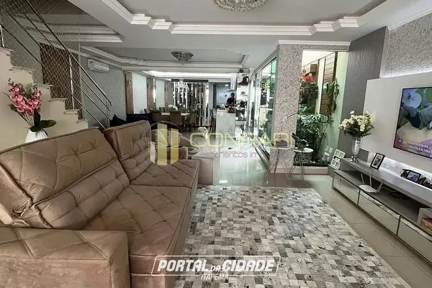 Casa &agrave; venda - 196m&sup2; - Perequ&ecirc;
