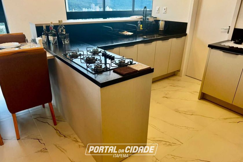 Apartamento &agrave; venda - 92m&sup2; - Balne&aacute;rio Pereque