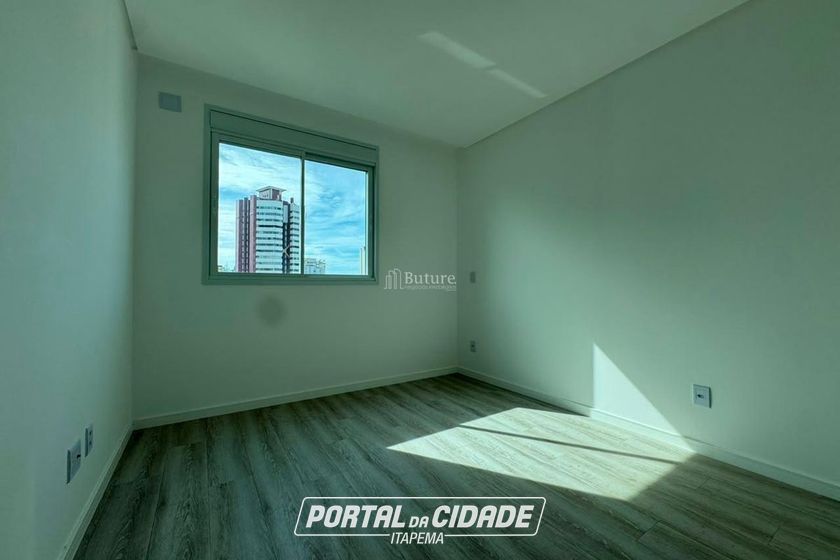 Apartamento &agrave; venda - 143m&sup2; - Centro