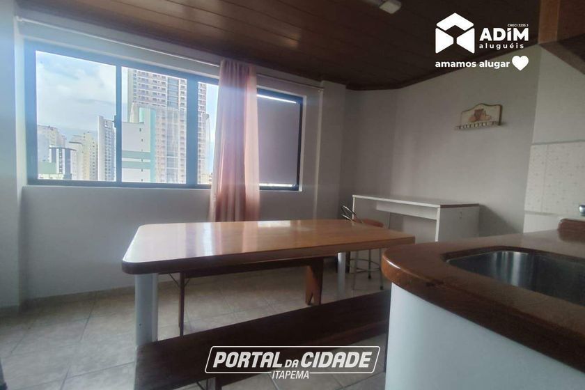 Apartamento para alugar - 130m&sup2; - Centro