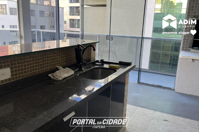 Apartamento para alugar - 160m&sup2; - Meia Praia