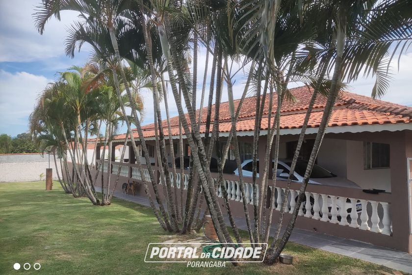 Ch&aacute;cara &agrave; venda - 2000m&sup2; - Colina Verde