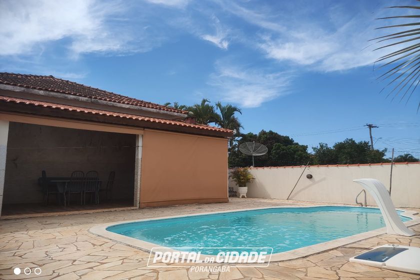 Ch&aacute;cara &agrave; venda - 2000m&sup2; - Colina Verde