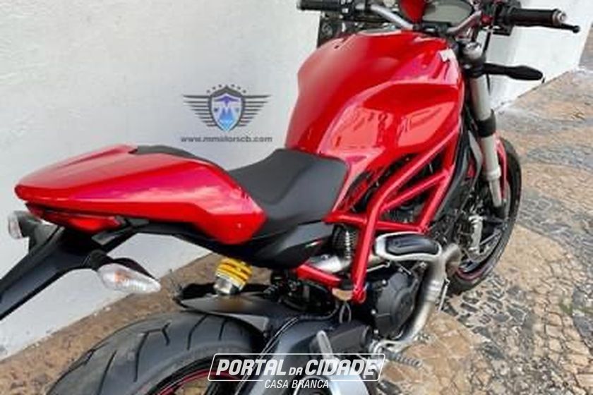 DUCATI MONSTER