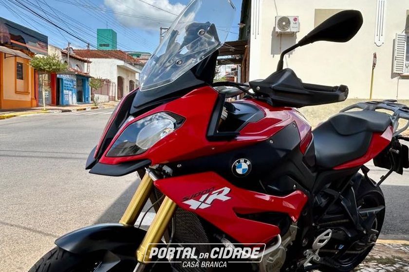BMW S