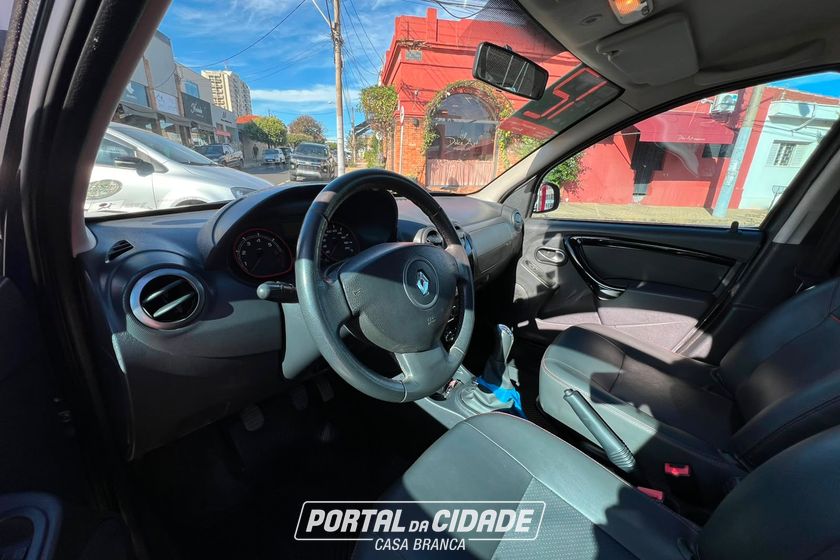 Renault SANDERO