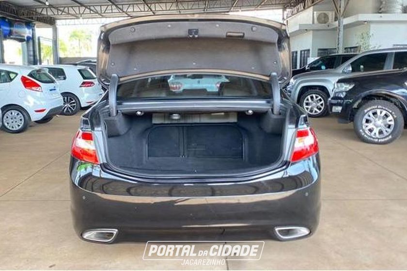 Hyundai AZERA