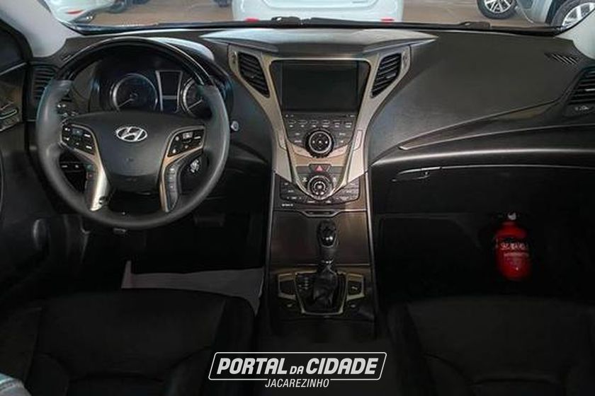 Hyundai AZERA