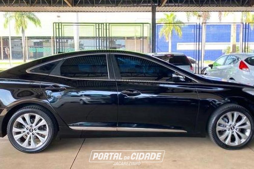 Hyundai AZERA