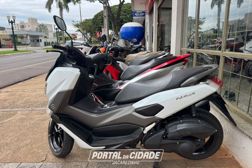 YAMAHA NMAX