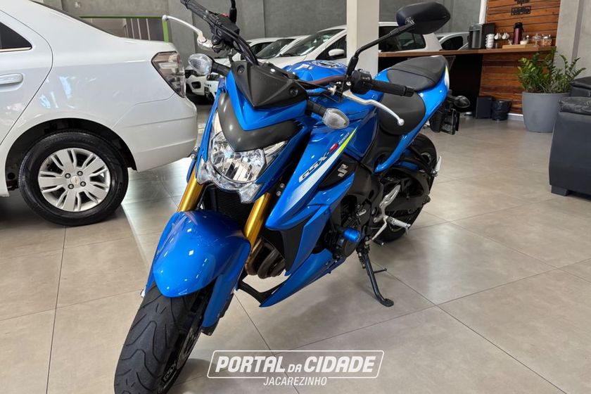 SUZUKI GSX-S