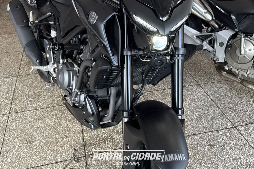 YAMAHA MT-03