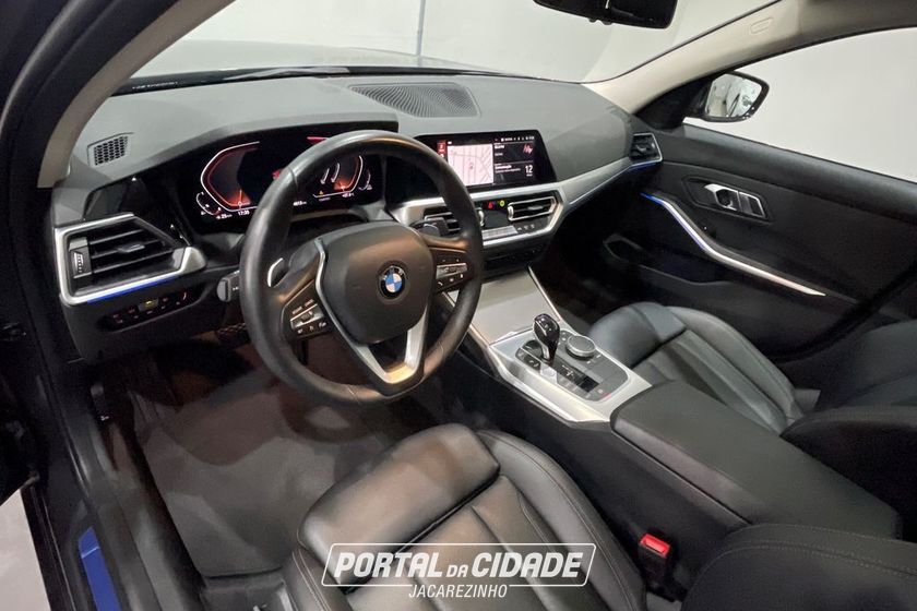 BMW 320iA
