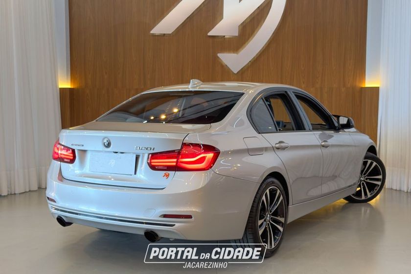 BMW 320iA