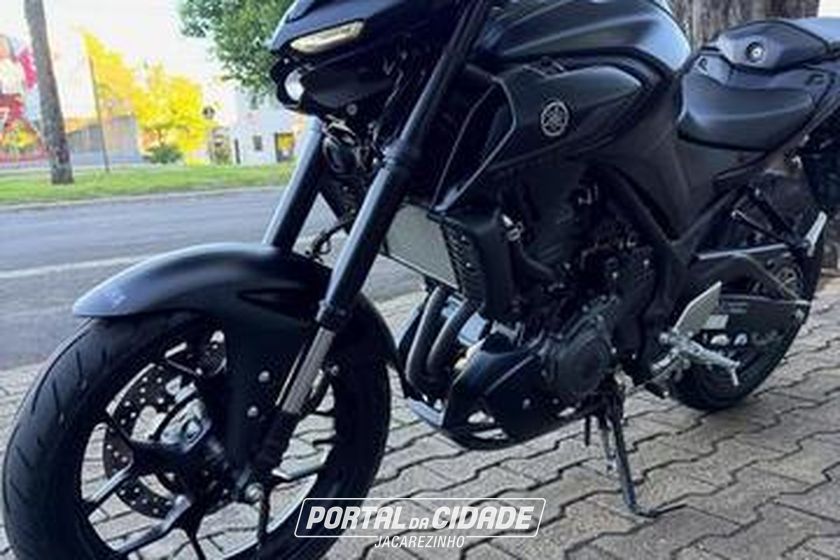 YAMAHA MT-03