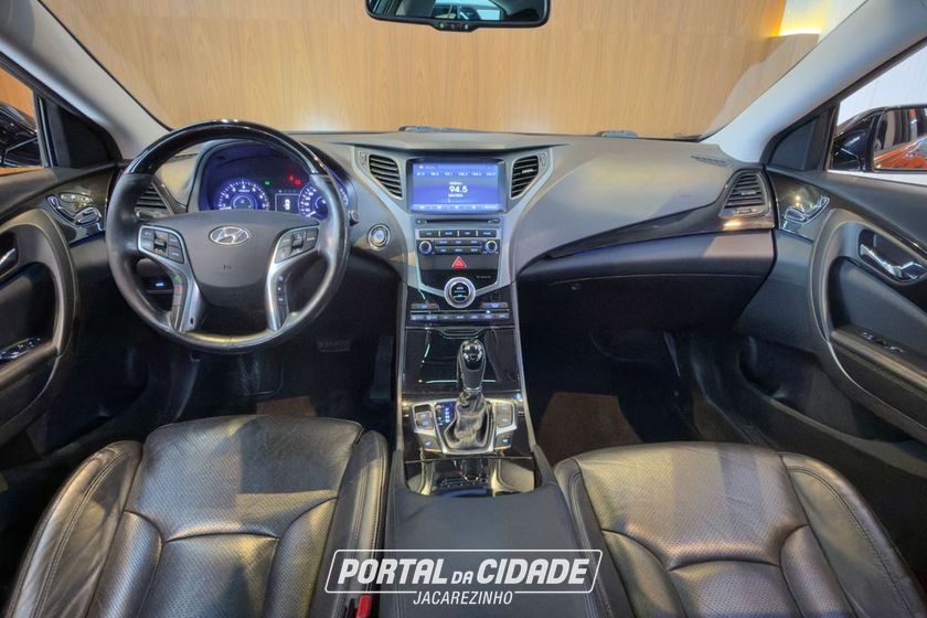 Hyundai AZERA