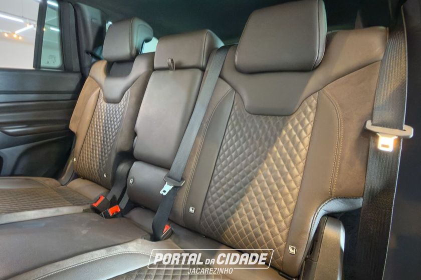 Jeep Commander