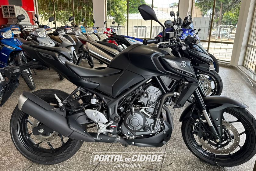 YAMAHA MT-03