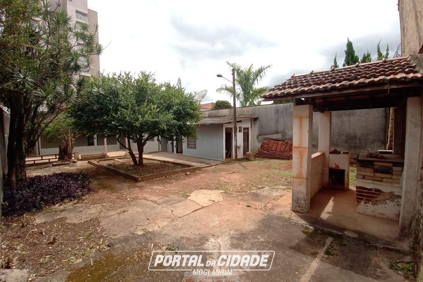 Casa para alugar - 292m&sup2; - Centro