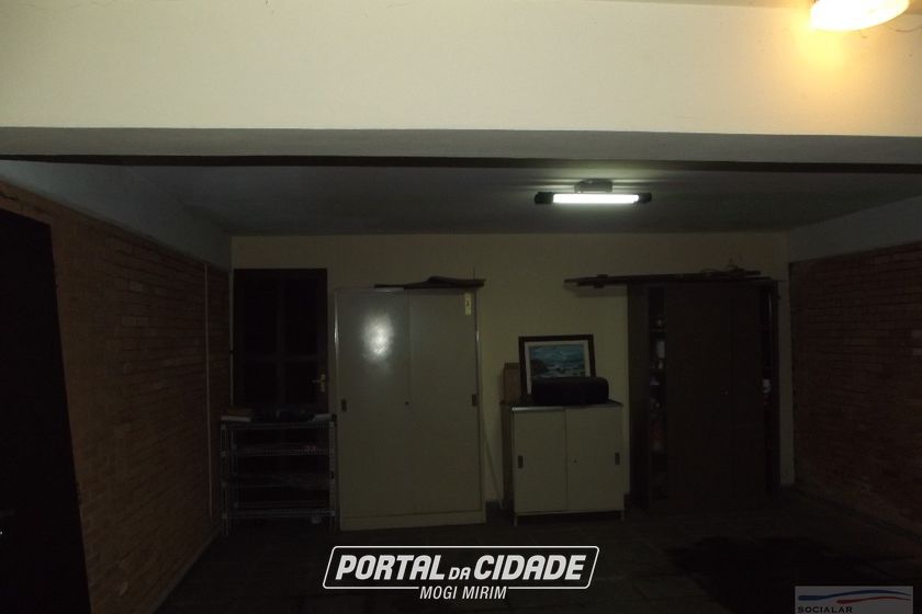 Casa &agrave; venda - 376m&sup2; - Centro