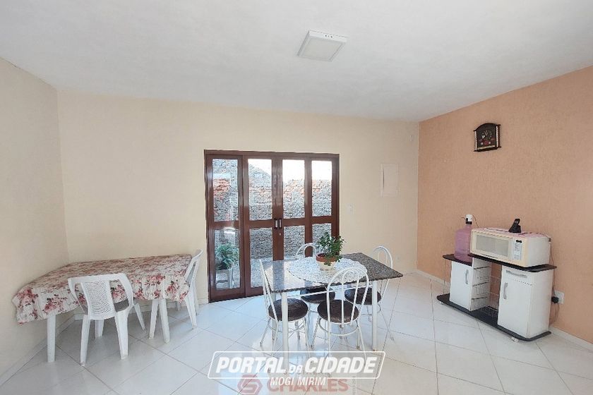 Casa &agrave; venda - 181m&sup2; - Centro