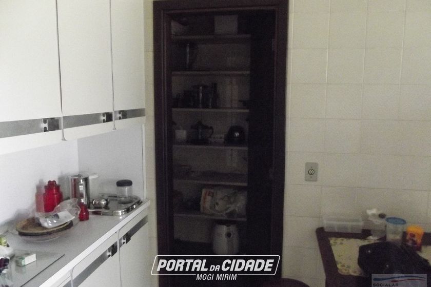 Casa &agrave; venda - 376m&sup2; - Centro