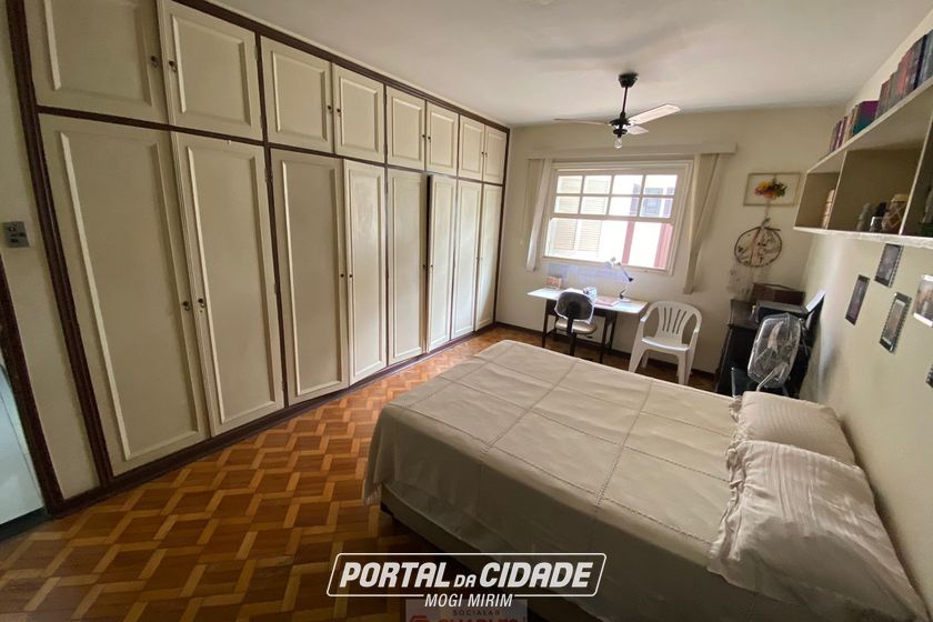 Casa &agrave; venda - 276m&sup2; - Centro