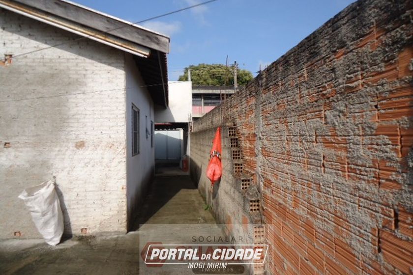 Casa &agrave; venda - 70m&sup2; - Centro