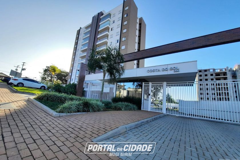 Apartamento &agrave; venda - 93m&sup2; - Centro