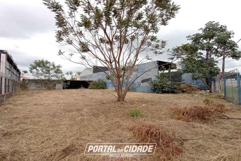 Terreno para alugar - 10m&sup2; - Centro