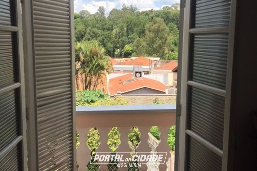 Casa &agrave; venda - 100m&sup2; - Centro