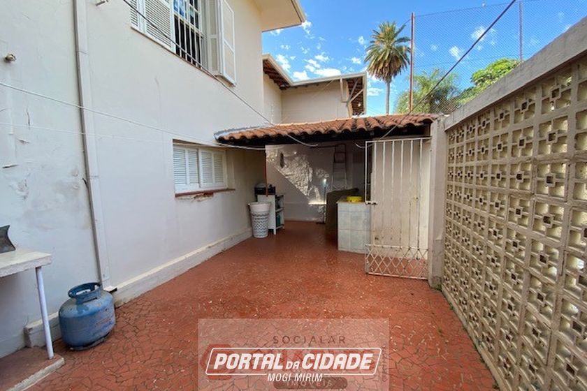 Casa &agrave; venda - 356m&sup2; - Centro
